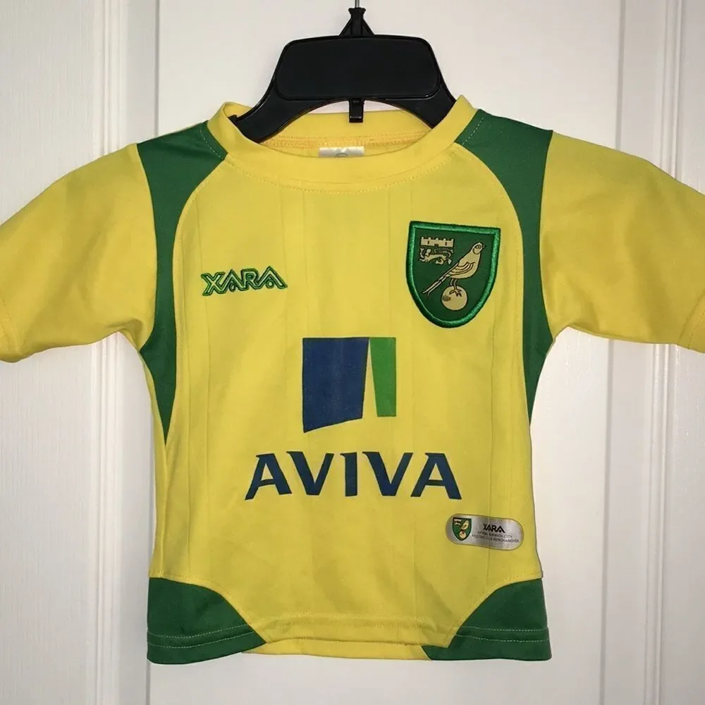 kids child 2 piece Norwich City English Champions soccer team Jersey shorts kit